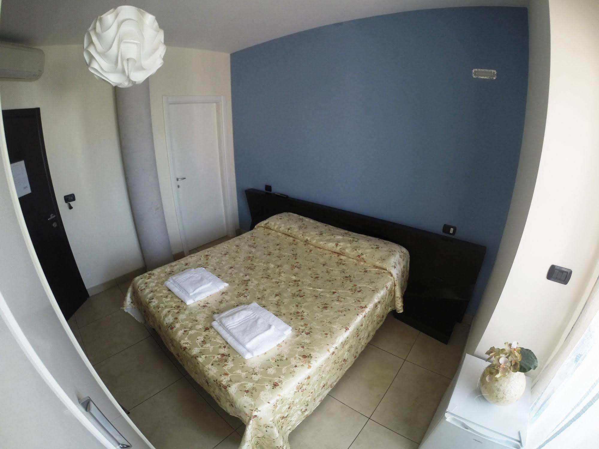 أليزيو B&B Via Gallipoli المظهر الخارجي الصورة
