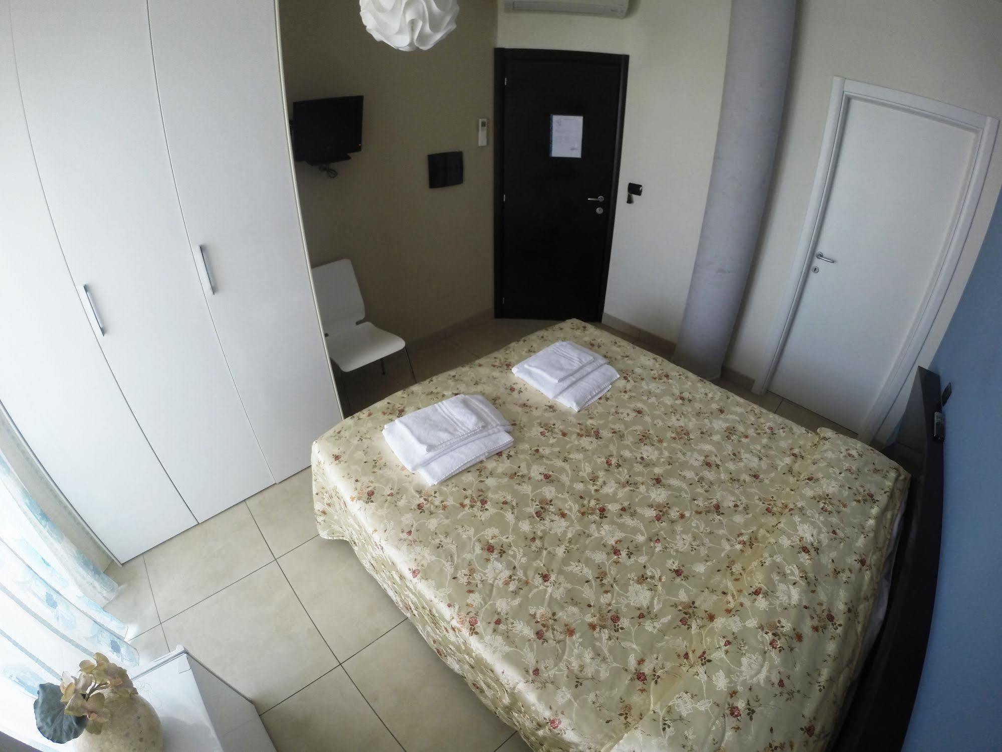 أليزيو B&B Via Gallipoli المظهر الخارجي الصورة